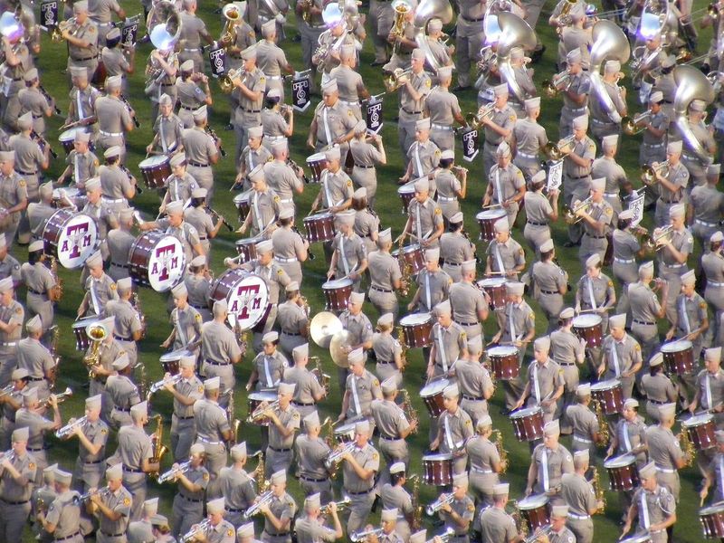 Fightin’ Texas Aggie Band countermarch